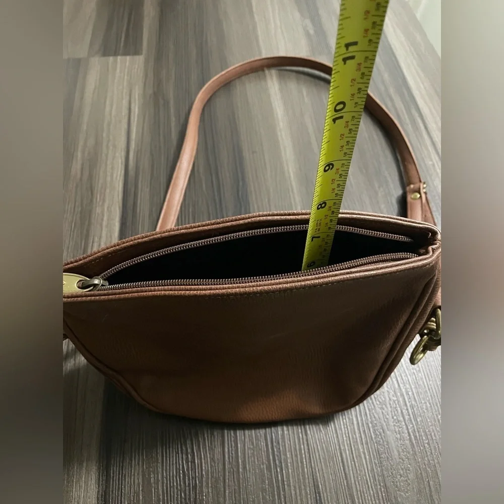 Liz Claiborne Tan Leather Tote
